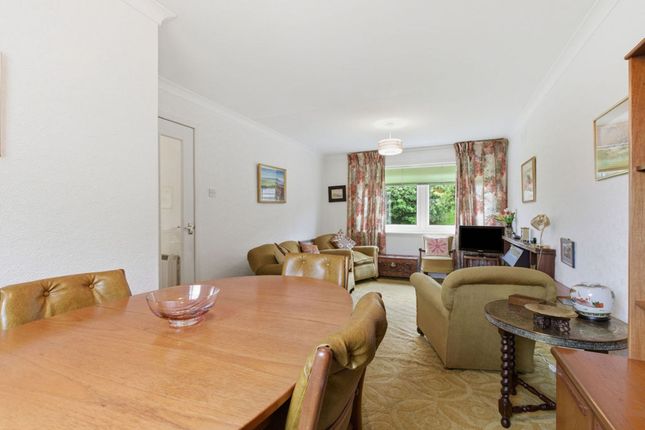 57c Bonnyton Drive, Glasgow photo 4
