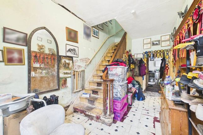 31, Midland Road, Gloucestershire photo 2