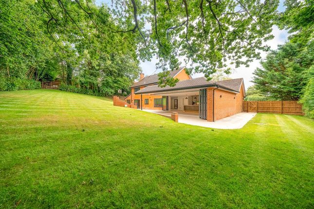 10, Roefields Close, Hertfordshire photo 3