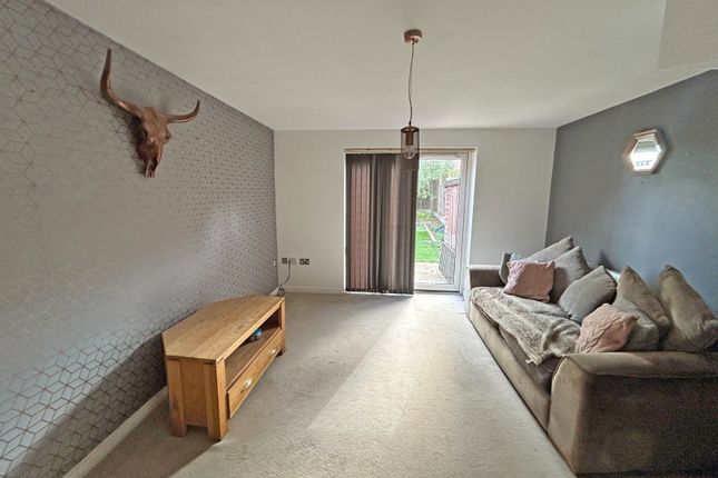 19, Butterworth Close, Birmingham photo 4