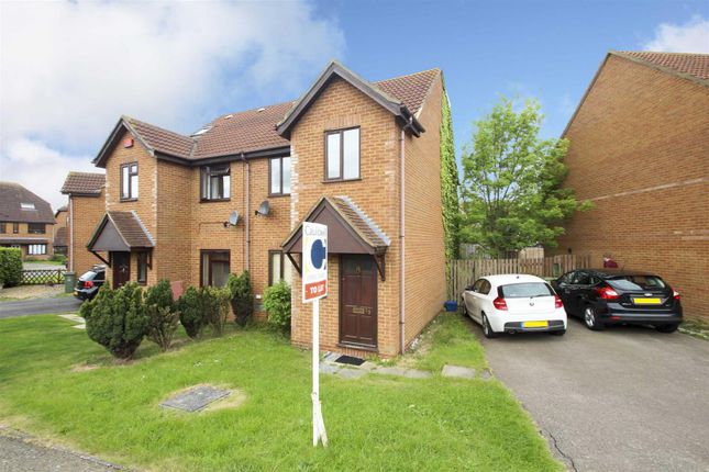 Thumbnail Semi-detached house to rent in Bergamot Gardens, Walnut Tree, Milton Keynes