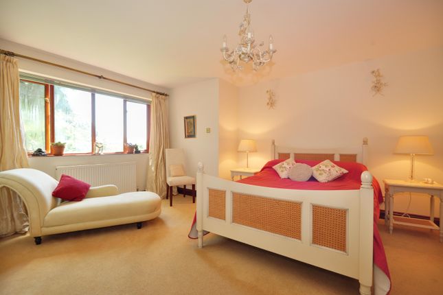 70, Fitzroy Avenue, Broadstairs photo 4