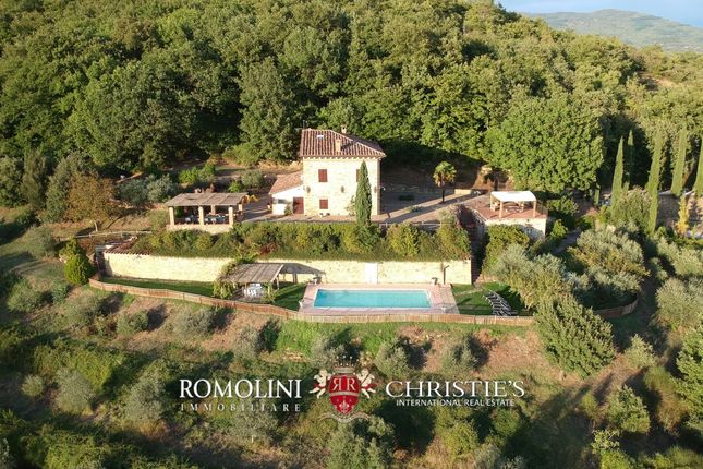 Country house for sale in Subbiano, Tuscany, Italy