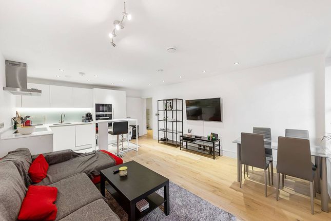Thumbnail Flat to rent in Fulham Palace Road, Barons Court, London