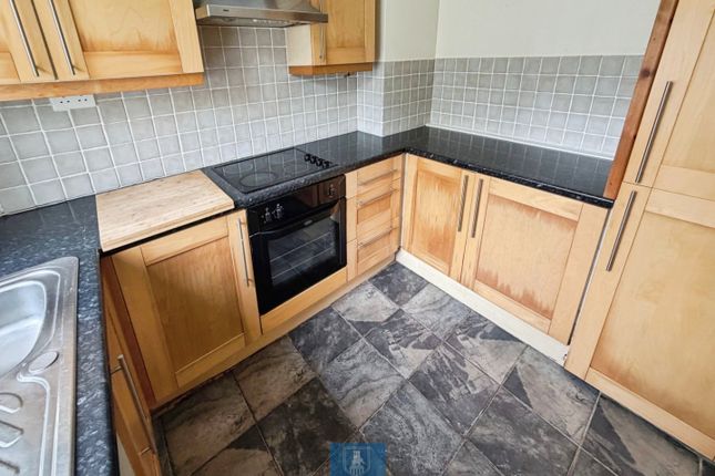 Flat 27, Holt Court, Halifax Close, Coventry photo 4