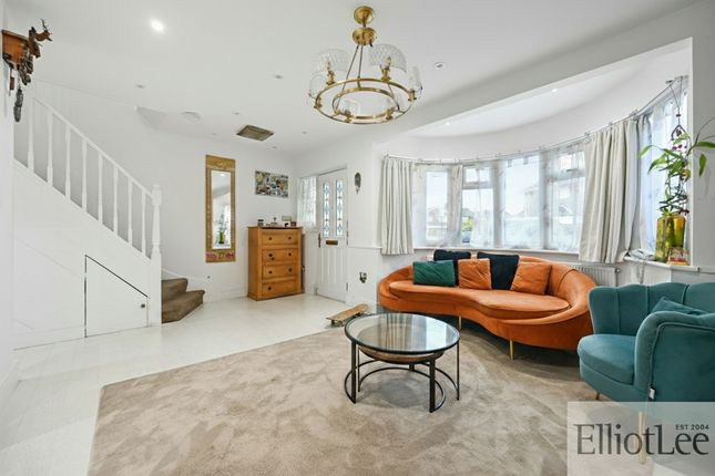 111 Drake Road, Harrow photo 3