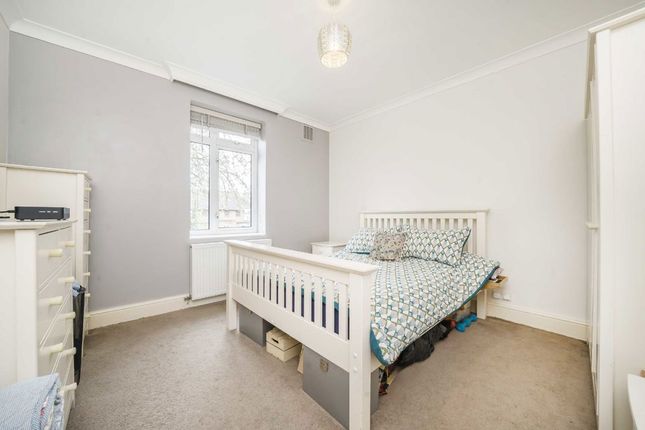 Flat 28, Pinkham Mansions, Brooks Road, London photo 4