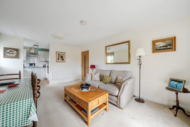 14 Queen Elizabeth Place,, Orchard Lane, Hampshire photo 3