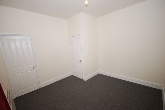Flat to rent in 2 Albany Terrace, Leamington Spa, Warwickshire