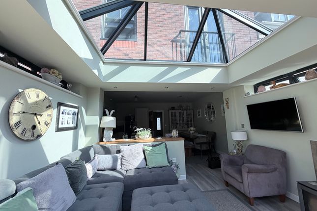 7 Aneurin Bevan Drive, Pontypridd photo 4