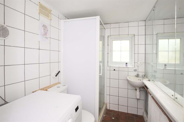 18, Wembley Park Drive, Middlesex photo 4