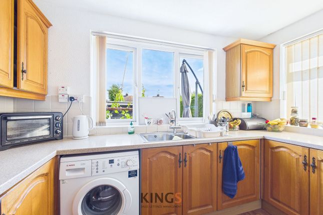 12 Chelwood Avenue, Hatfield photo 4