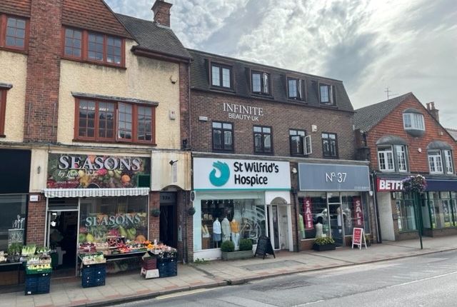 Retail premises to let in High Street, Heathfield