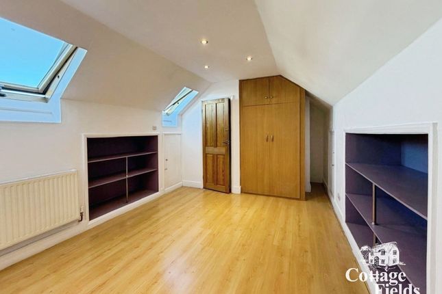 16 Ashley Gardens, London photo 4