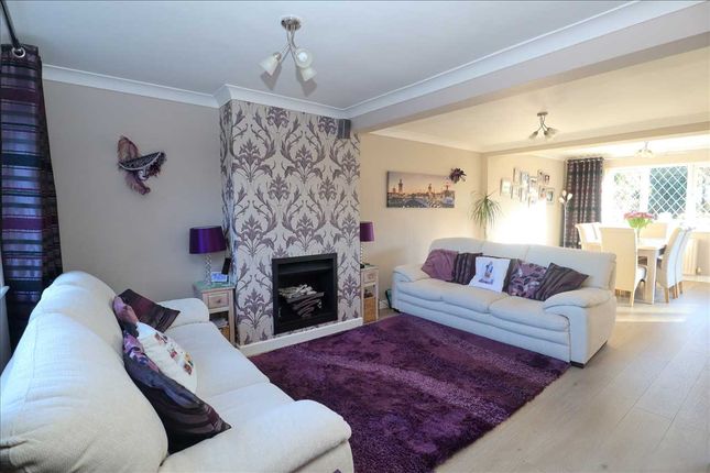 Semi-detached house for sale in Barnfield Close, Old Coulsdon, Coulsdon