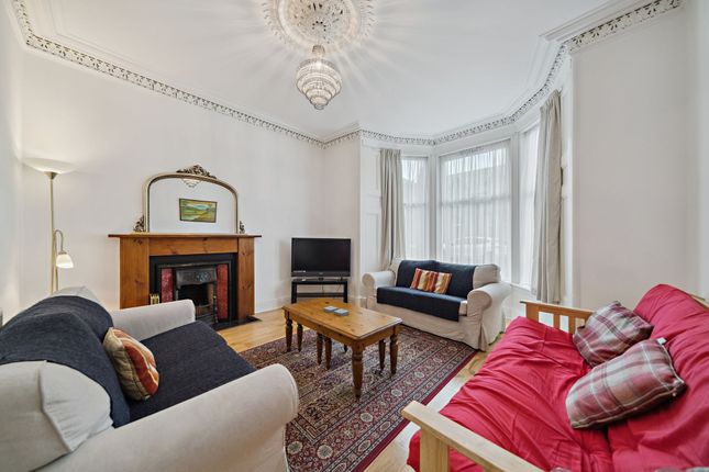 12 Ochil Street, Alloa photo 2