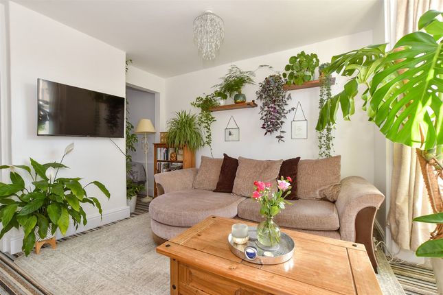 3-bed terraced on 39, Albert Road, Cowes, £280,000