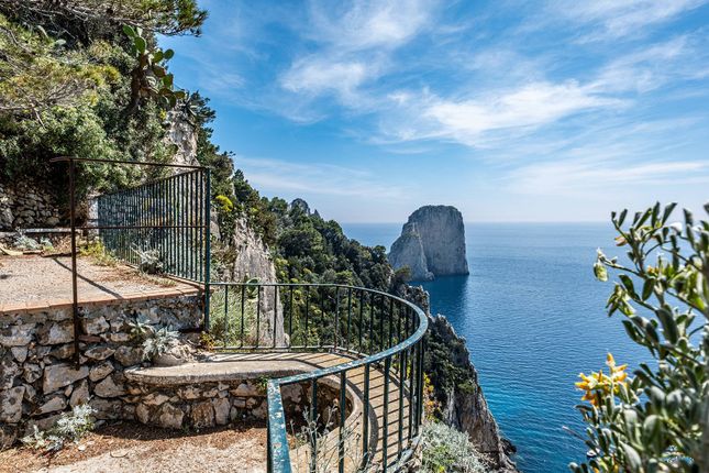 Thumbnail Villa for sale in Via Occhio Marino, Capri, Campania