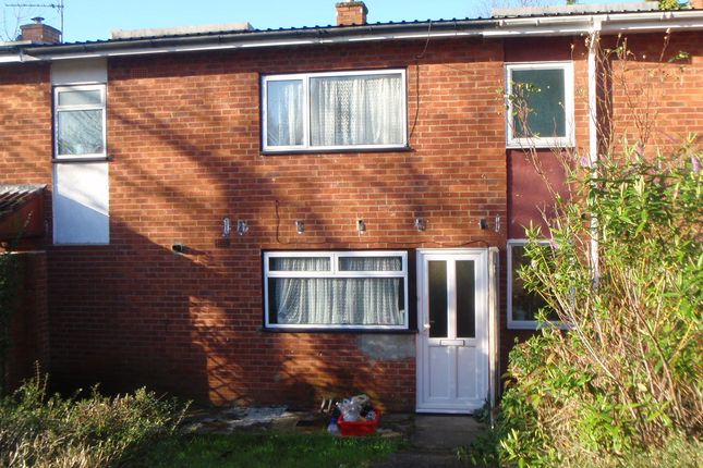 Thumbnail Terraced house to rent in Broom Close, Hatfield