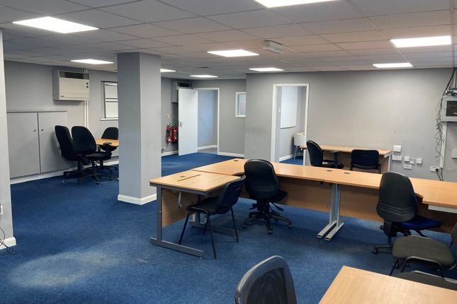 Office to let in North Moss Lane, Stallingborough, Grimsby, North East Lincolnshire