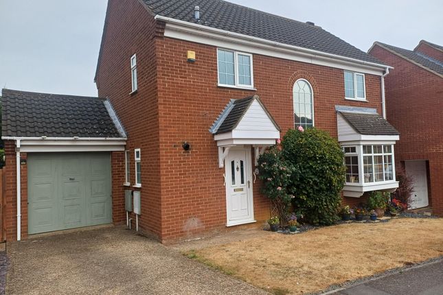 3-bed detached on 41, Princess Close, Northampton, £385,000