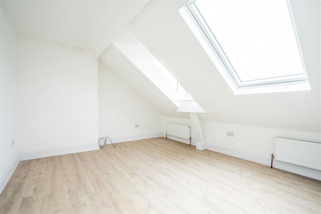 Terraced house to rent in Bishopthorpe Road, York