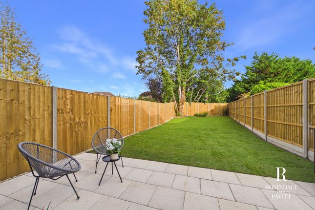 Birchwood, Woodmansterne Lane, Wallington, SM6 0SU, Wallington photo 4