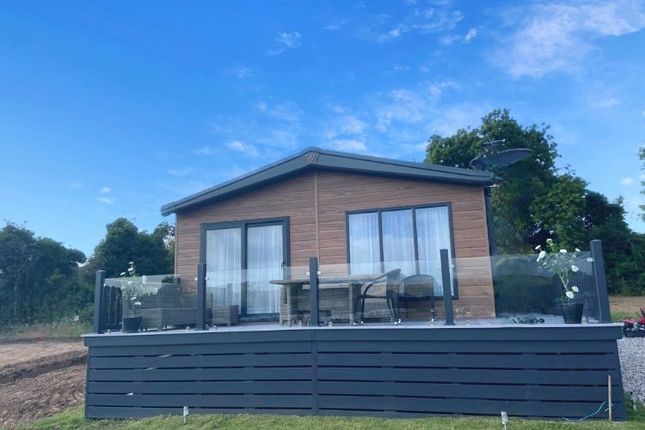Thumbnail Lodge for sale in Manorbier, Tenby