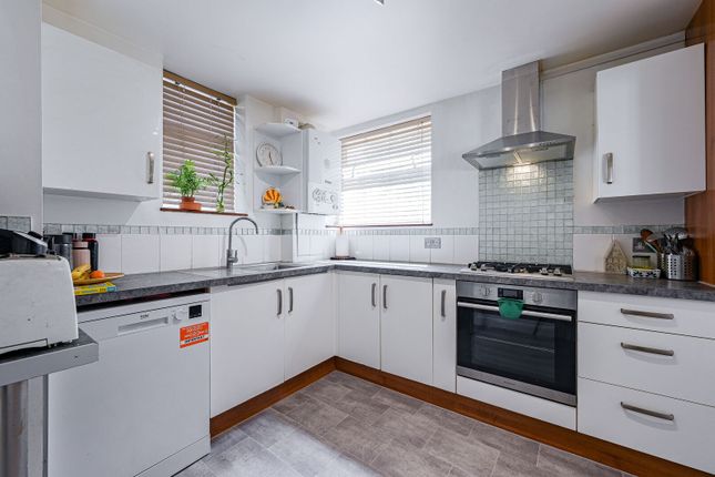 Eastcombe Avenue, Blackheath photo 3