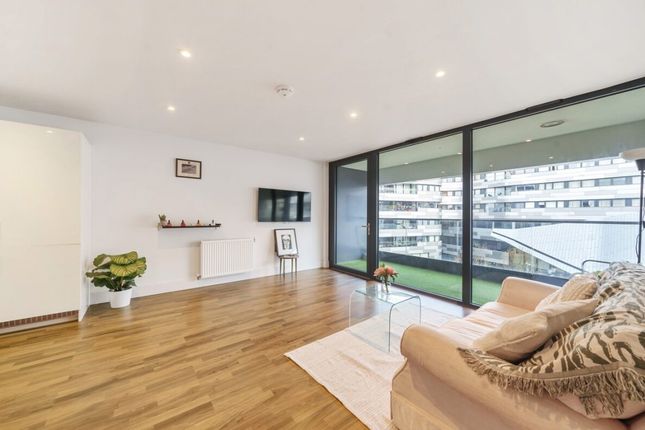 Flat for sale in Lambarde Square, London