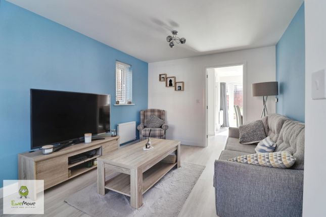 14, Tomkinson Heights, Cannock photo 4