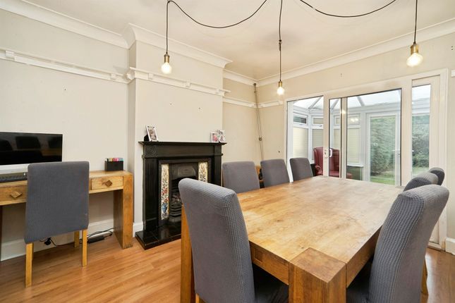 1, Wynford Avenue, Leeds photo 4