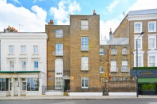Thumbnail Maisonette to rent in Kensington Church Street, London