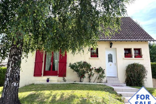 Thumbnail Detached house for sale in Saint-Germain-Du-Corbeis, Basse-Normandie, 61000, France