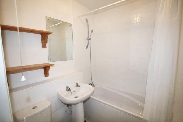 Thumbnail Flat to rent in Penrith Close, Uxbridge, Middlesex