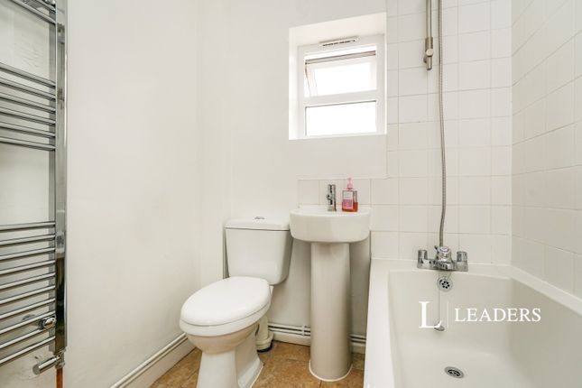 43, Pilley Crescent, Gloucestershire photo 4