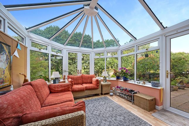 9 Oakwood Gardens, Lancaster photo 2