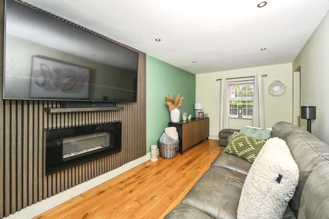 6, Washington Drive, Great Sankey photo 4
