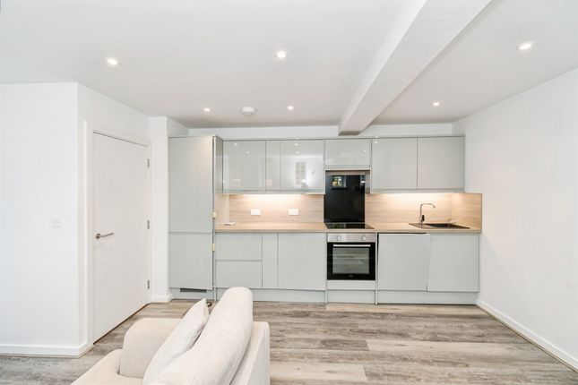 Flat 1, Link House Elmfield, Millbrook Road East, Southampton photo 4