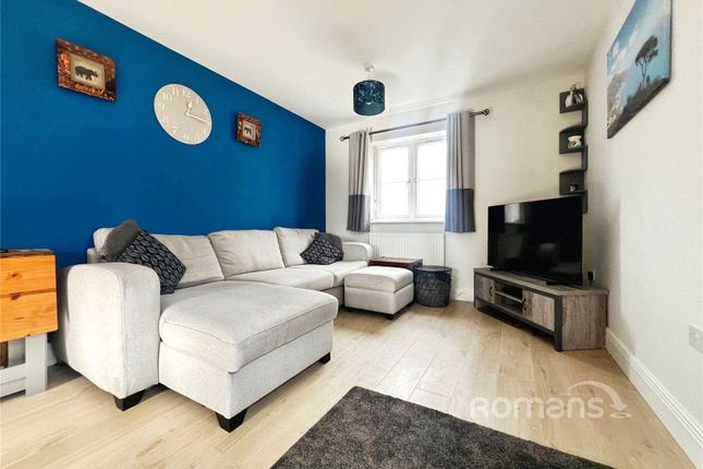 Flat 5, 6, Cirrus Close, Aldershot photo 3