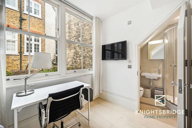 20 Adams Row (14).Jpg