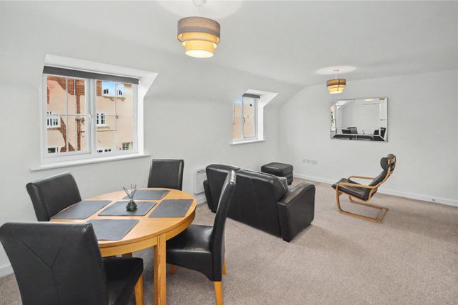 206, Waggon Road, West Yorkshire photo 3