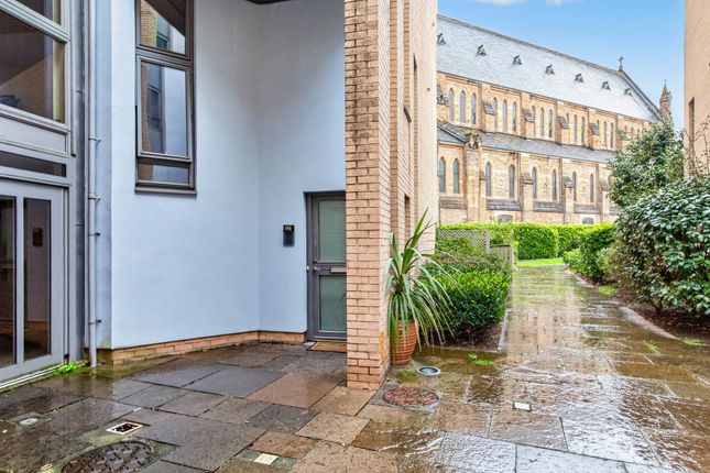 0/2, 2, St. Francis Rigg, Glasgow photo 2