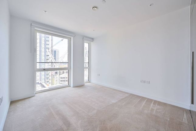 Flat for sale in Sayer Street, Elephant And Castle
