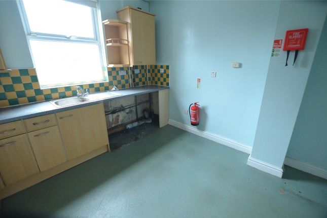 12, Salisbury Terrace, Merseyside photo 4