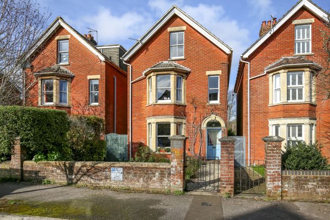 5-bed house on 25, Bourne Avenue, Wiltshire, £715,000