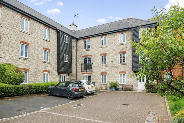 Thumbnail Flat for sale in Ely Court, Wroughton, Swindon