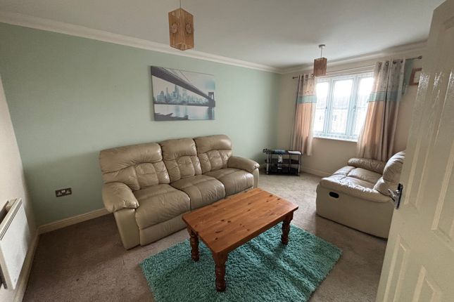 Flat 29, Gardens Close, Moorgate, Rotherham photo 2