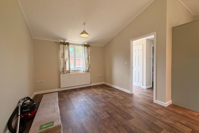 Lodge 27 Golden Cross Park, Hailsham photo 3
