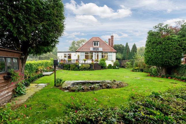 Westray, Chertsey Road, Shepperton photo 3